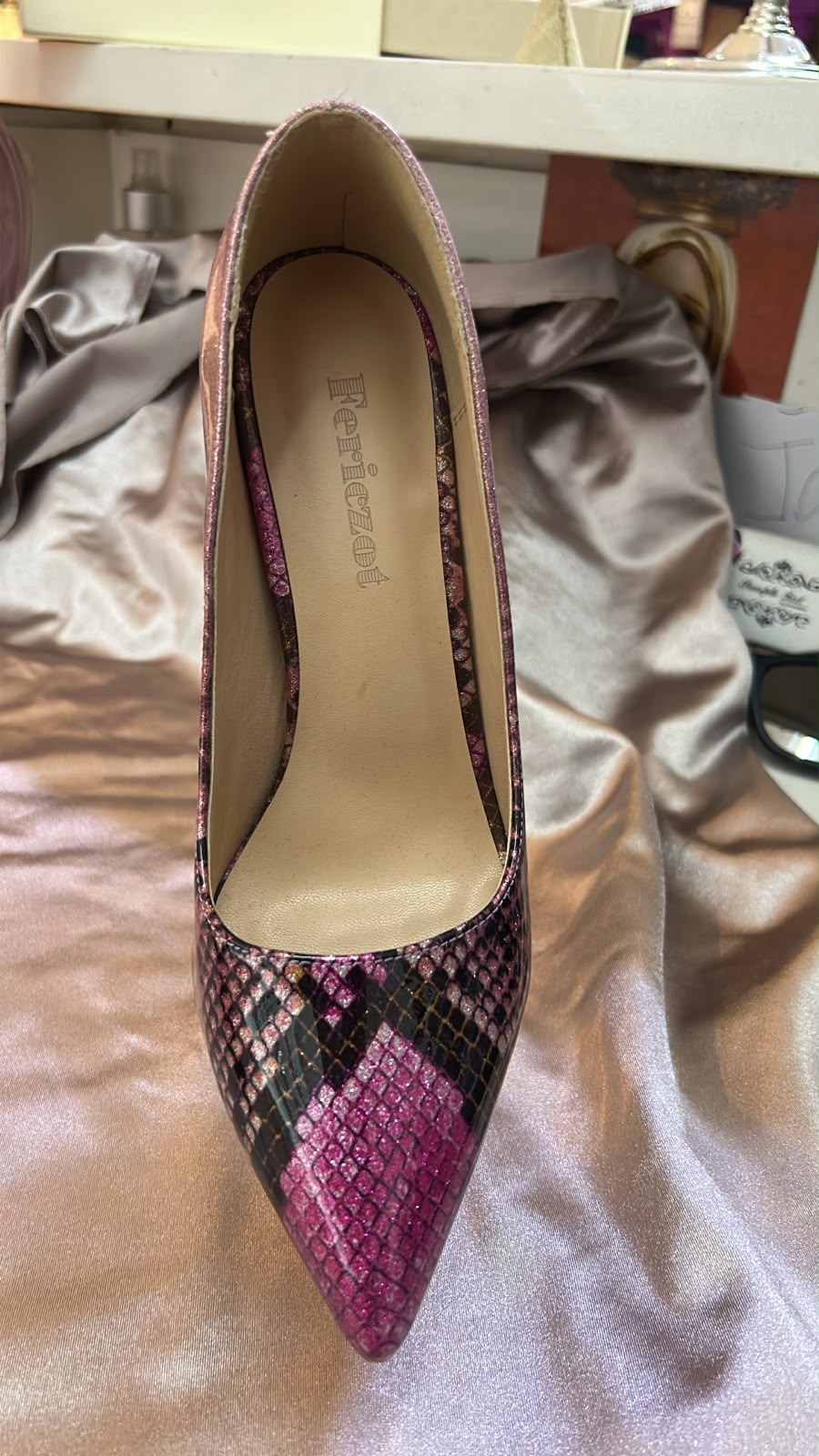 Stiletto Adhara (500)