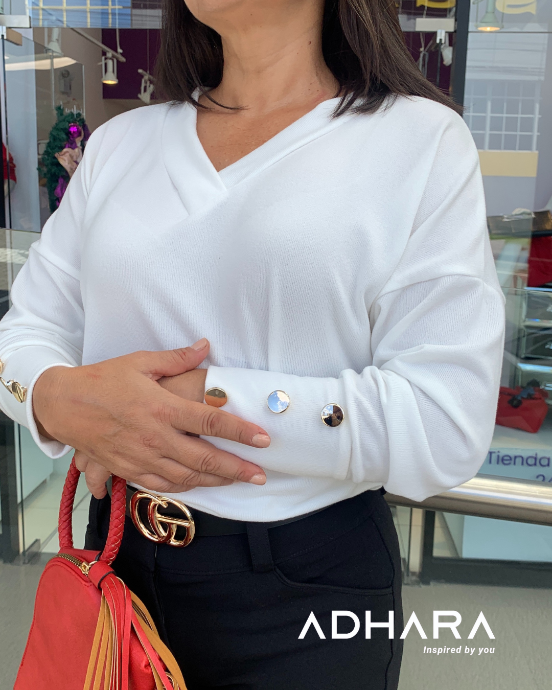 Blusa Manga Larga con Botones Decorativos (2920)