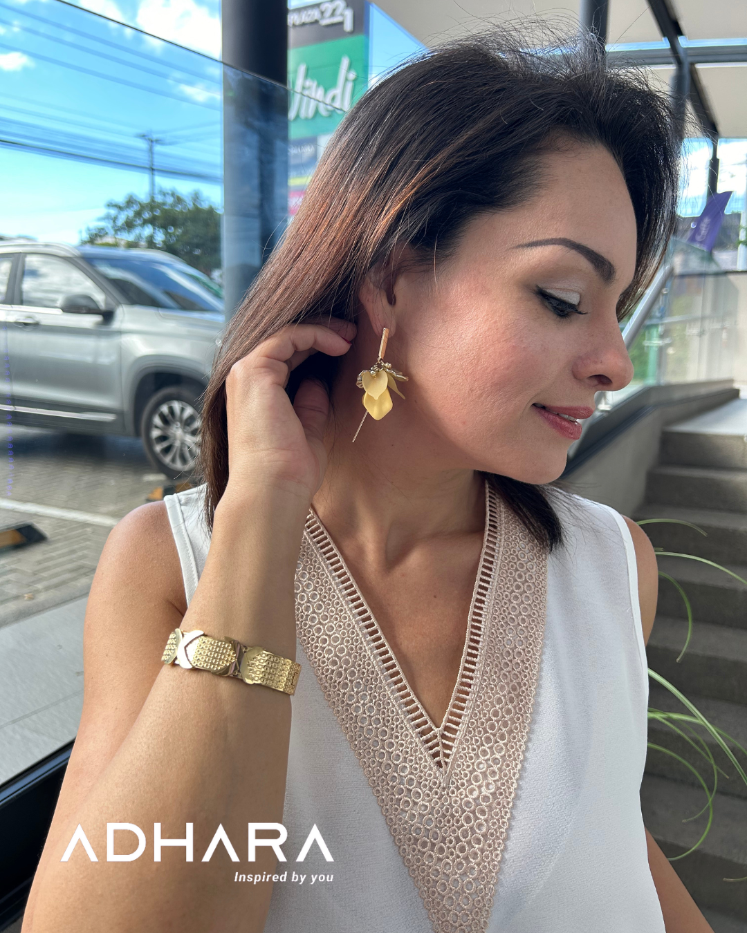 Blusa V Bordada (2818)